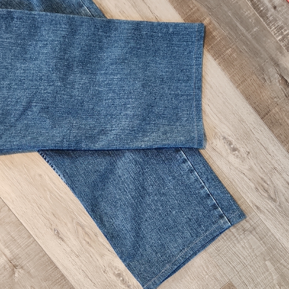 Wrangler Jeans - Picture 4 of 8